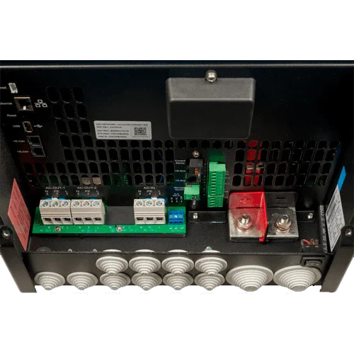 Inverter con Caricabatterie e MPPT Victron EasySolar-II GX 48V 5000VA 48/5000/70-50